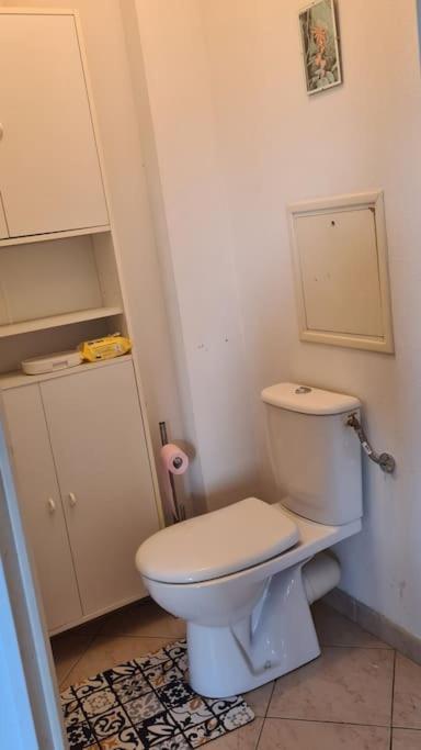 Appartement Vue Mer Sur Les Hauteurs De Nice Bagian luar foto