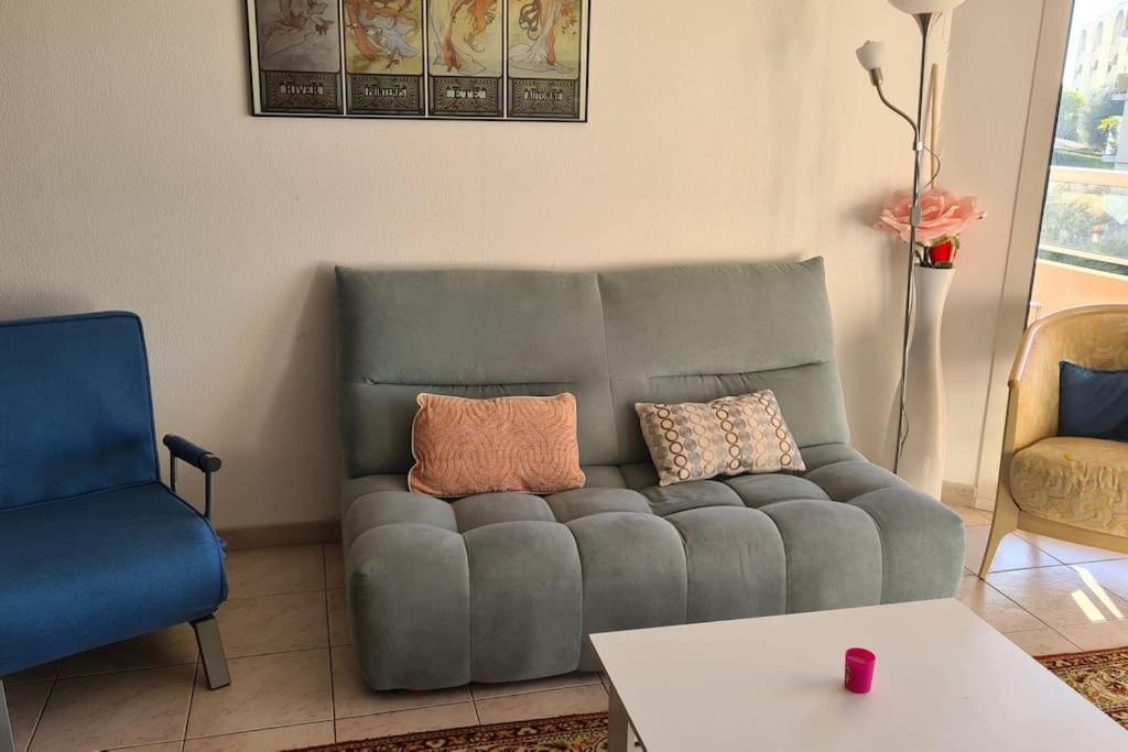 Appartement Vue Mer Sur Les Hauteurs De Nice Bagian luar foto